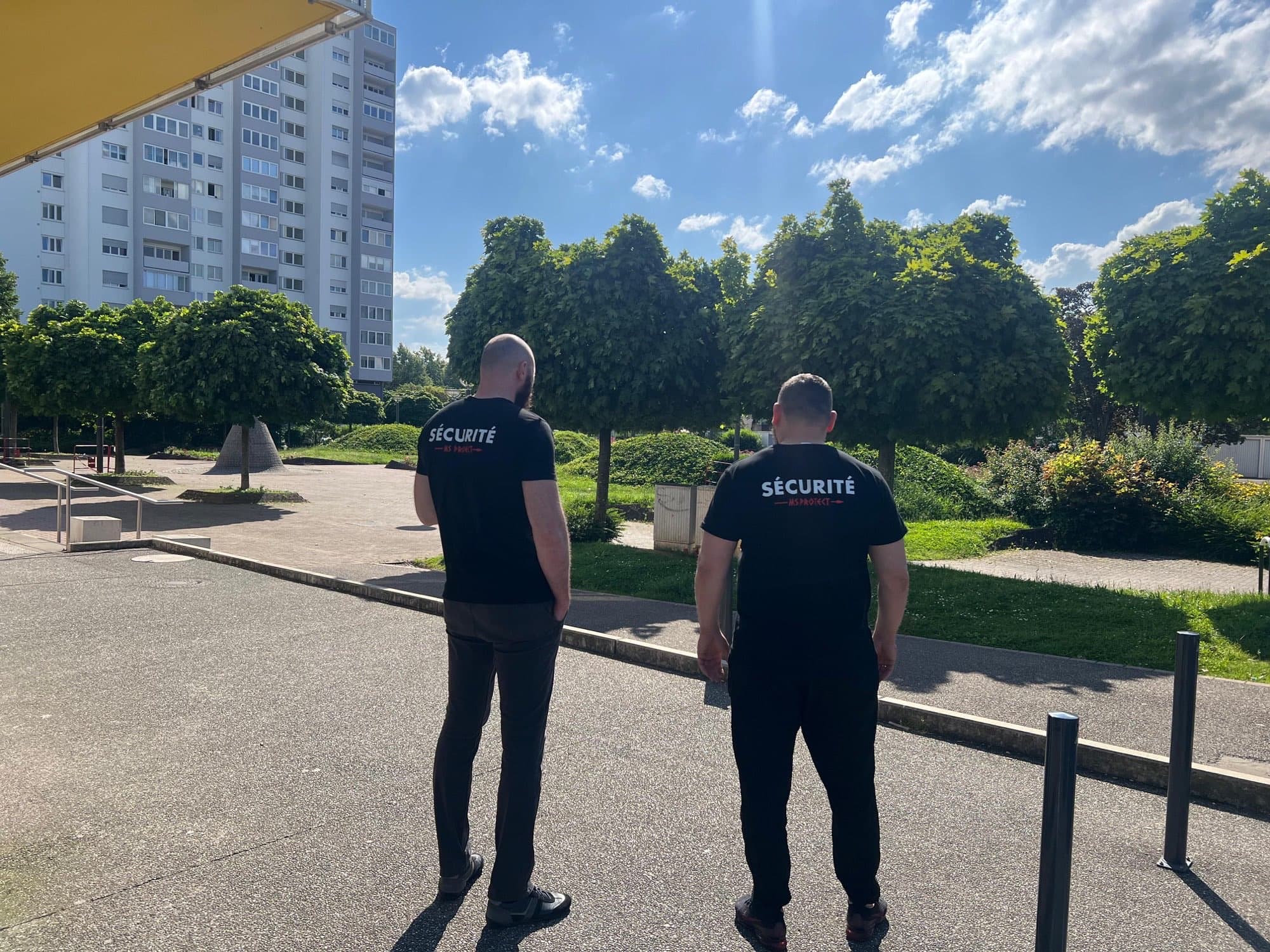 Agents MS Protect en surveillance de quartier